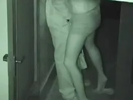Người phụ sex lào nữ có hình xăm sẽ đến muộn dự tiệc