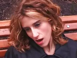 Bốc lửa redhead gà con quyến lồn gái lào rũ và fucks mảnh khảnh latina
