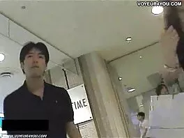 Tóc vàng SỮA. sex sinh viên lào Kaycee trả lại trên một trục cứng