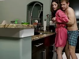 Những phim sex không che lào người phụ nữ tuyệt đẹp khoe đôi má tròn trịa